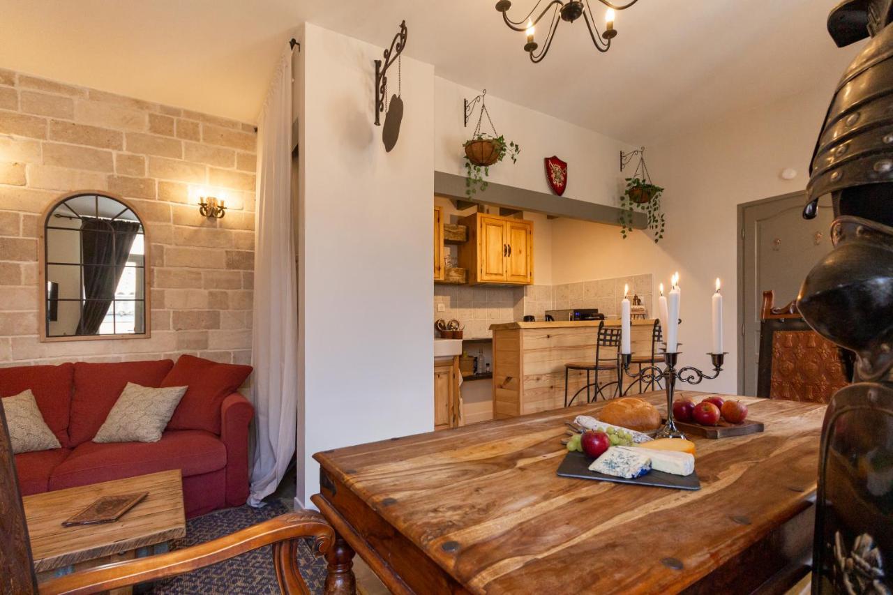 Le Secret De La Taverne - Netflix/Wifi - Chasse Aux Tresor A L'Interieur Carcassonne Dış mekan fotoğraf